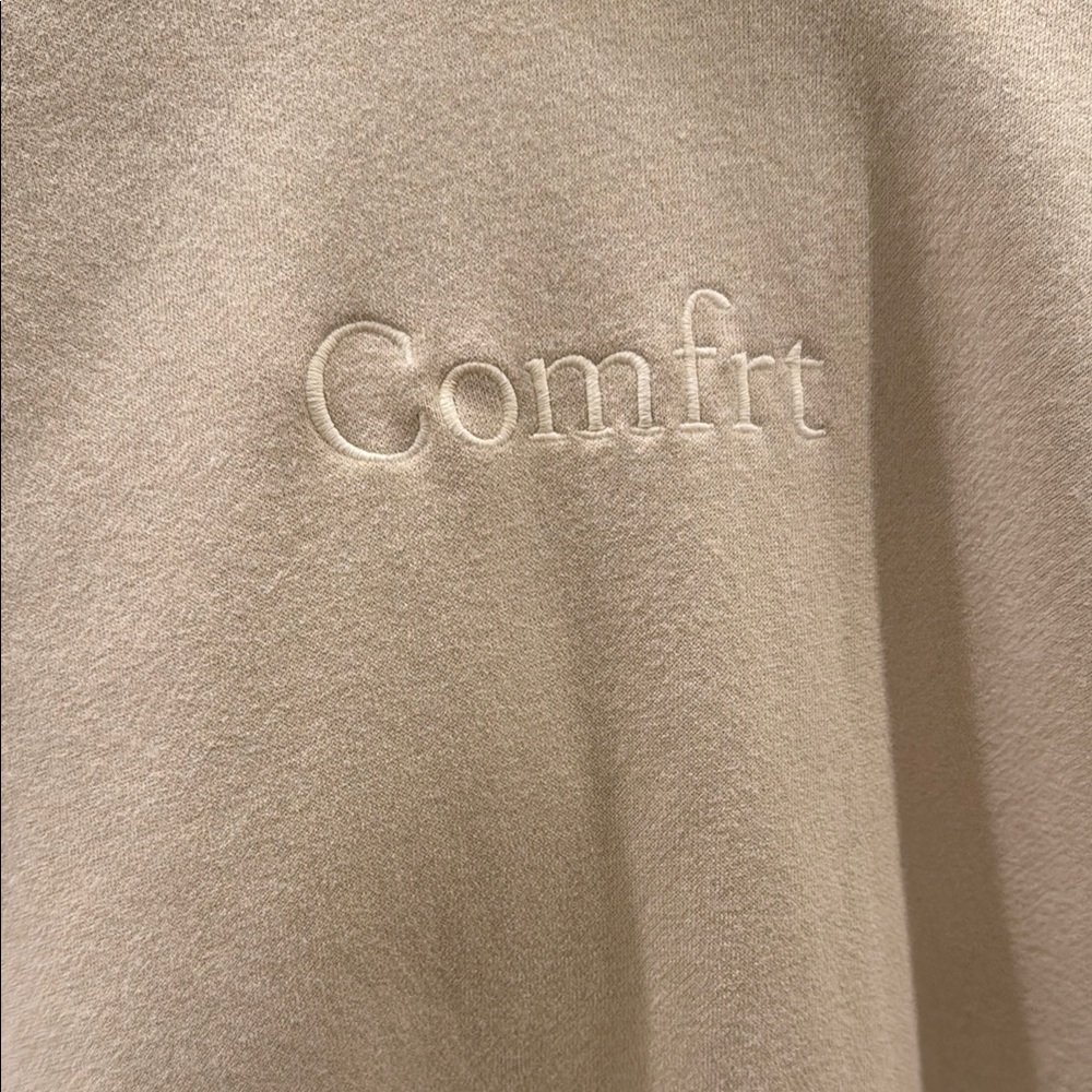 Like new Beige Comfrt Sweatshirt worn 1x washed size M so soft comfy warm love